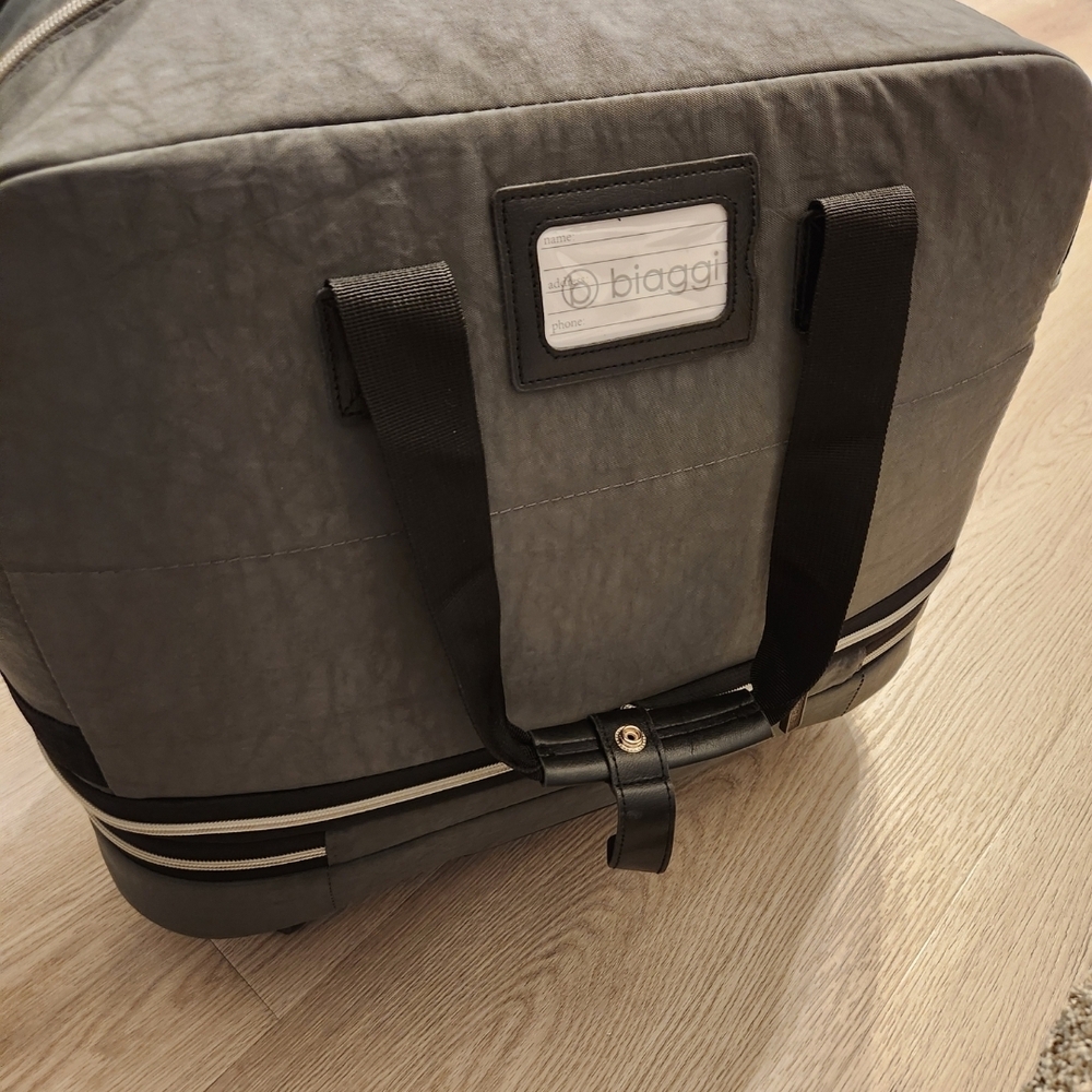 Biaggi Black Women's Travel Bag - Picture 2 of 5